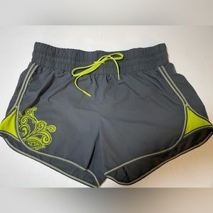 Athleta Tia Running Shorts Paisley Gray Green Lined. Size small